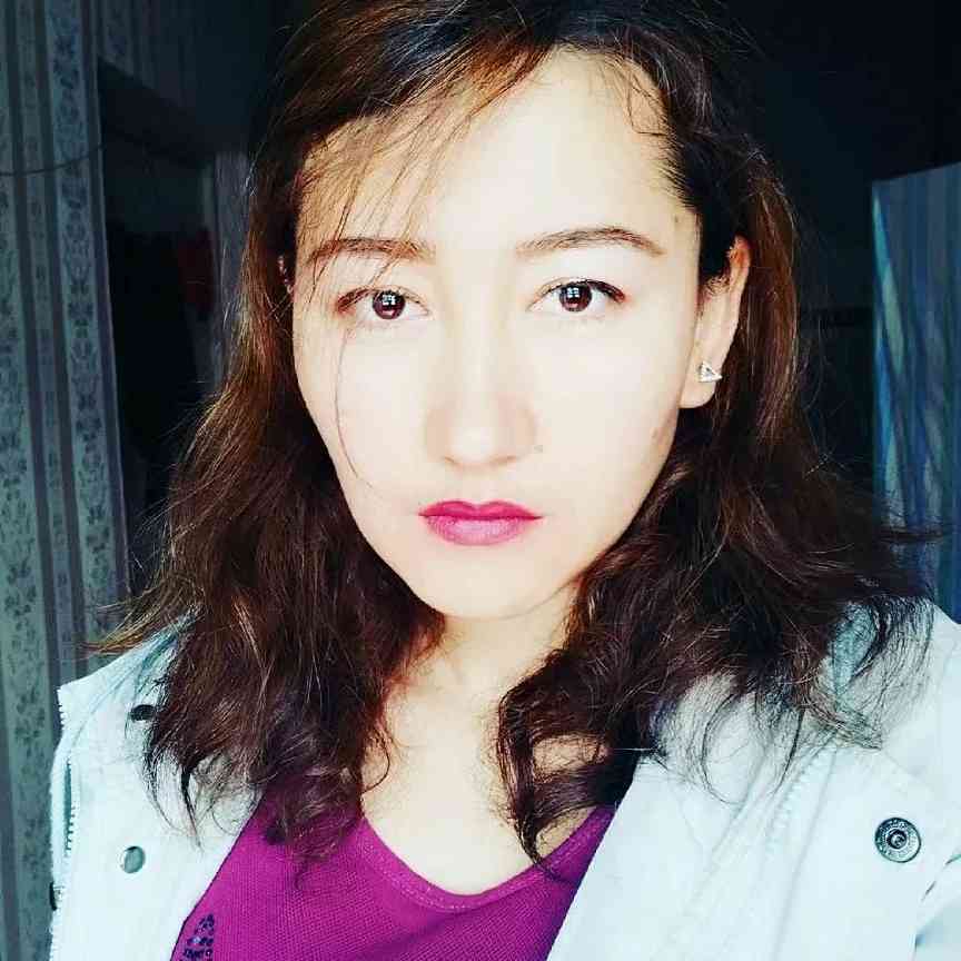 新疆维吾尔自治区喀什地区巴楚县巴楚镇光明北路_ 茉莉花 1019