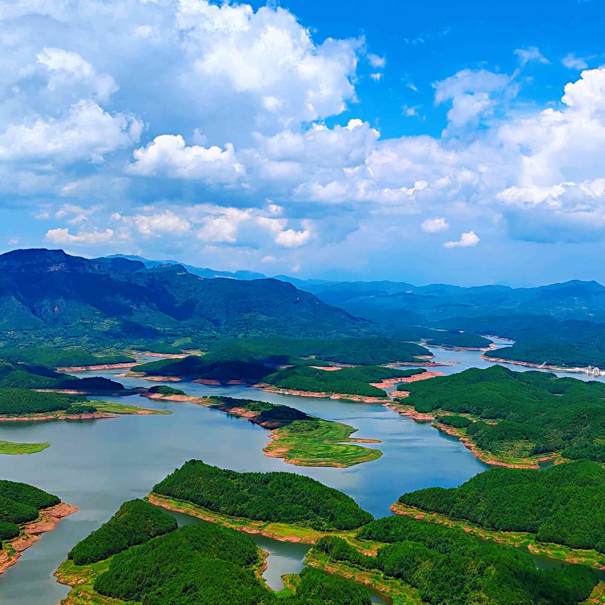 云南省昆明市禄劝彝族苗族自治县克梯段靠近杨家村
