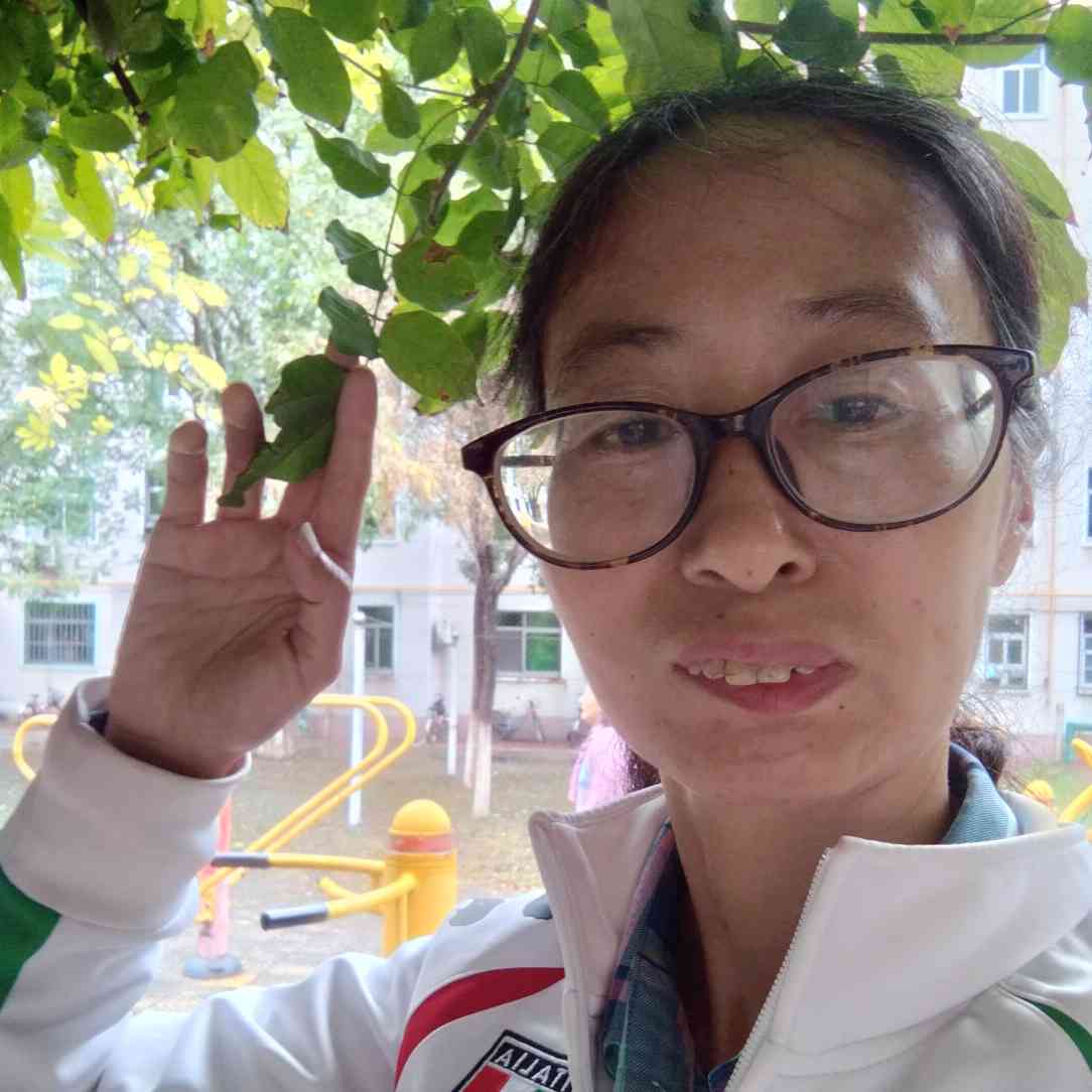 河北省沧州市任丘市步行街靠近中国工商银行(华北石油商场支行)